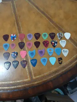 PICKS DUNLOP TORTEX