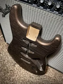 RELIC FENDER STRATOCASTER BODY ALDER VINTAGE METALLIC BROWN NITROCELLULOSE ??