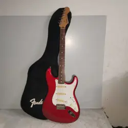 FENDER ST-62 RED