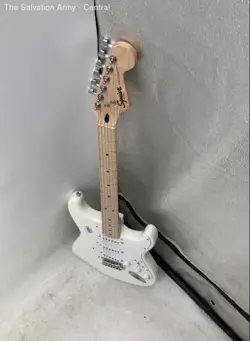 SQUIER BY FENDER STRATOCASTER WHITE 6 STRING ELECTRIC GUITARS