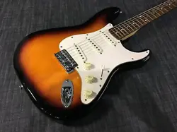 SQUIER BY FENDER STRATOCASTER AFF USED MAPLE NECK ROSEWOOD FINGERBOARD