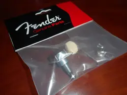 NEW - FENDER 