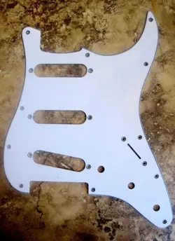 NEW STRATOCASTER SSS PICKGUARD WHITE 11 HOLE 3 PLY FOR USA STYLE STRAT GUITAR