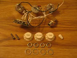 FENDER 2004 USA WHITE AMERICAN STRATOCASTER ELECTRONIC CONTROL POTS HARNESS