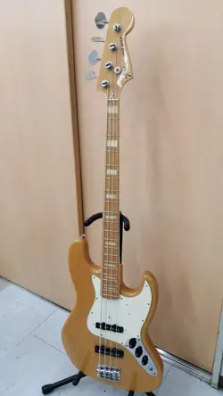 FENDER JAPAN JAZZ BASS TYPE ELECTRIC BASS GUITAR