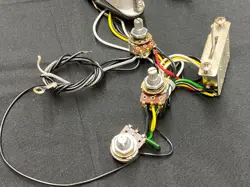 WIRED PICKUP SET