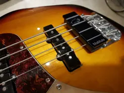 BASS STRING MUTE - MAMUTE MUTER RUBBER BLOCK WITH HARD PLATE FOR FENDER J BASS