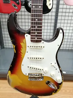 STRATOCASTER TYPE MODEL NO.  1959 STRAT HVY REL FENDER USA