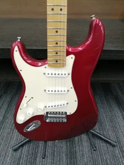 STRATOCASTER LEFTY