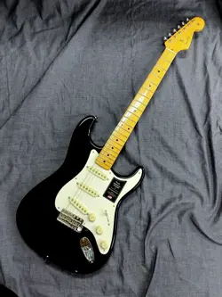 FENDER AMERICAN VINTAGE II 1957 STRATOCASTER MN BLACK