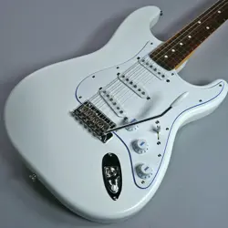 II STRATOCASTER BLANC2025
