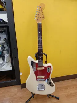 FENDER JAPAN JM66-70 ELECTRIC GUITAR USED