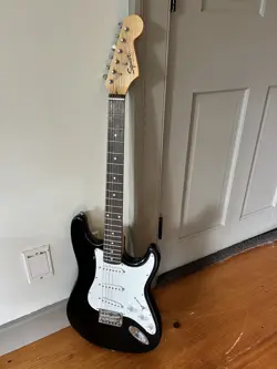 2004 SQUIER FENDER