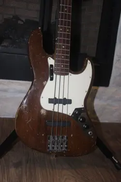 1965 FENDER JAZZ