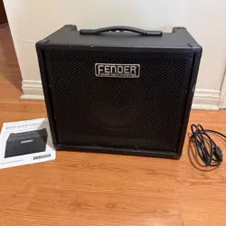 FENDER BRONCO 40 1X10