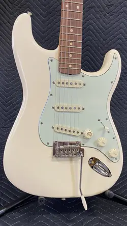 60S STRATOCASTER. EXCELLENT