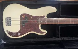 ELECTRIC BASS GUITAR FENDER USA AMERICAN VINTAGE '62 PRECISION 2007 S/N V174430