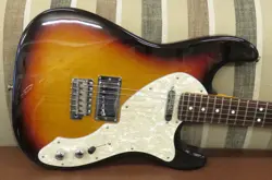 FENDER JAPAN ST70-SH USED ALDER BODY MAPLE NECK 3-TONE SUNBURST W/SOFT CASE