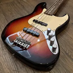 SQUIER BY FENDER JAZZ BASS USED MAPLE NECK ROSEWOOD FINGERBOARD SUNBURST