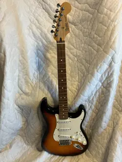2000 FENDER MIM STANDARD STRATOCASTER 