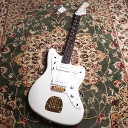 JAZZMASTER WHITE