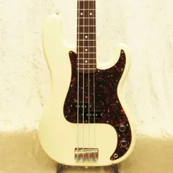FENDER JAPAN PB62-53 2000S ELECTRIC BASS GUITAR