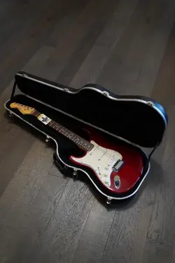 LEFTY! 2003 FENDER STRATOCASTER AMERICAN STANDARD ELECTRIC GUITAR + HARD SHELL C