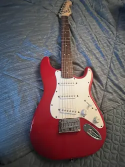 SQUIR MINI BY FENDER