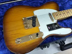 FENDER 75TH ANV CMRTV TELE MN VIB 2CB USED ASH BODY MAPLE FINGERBOARD W/HARDCASE