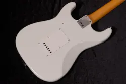 CHILD STRATOCASTER USED