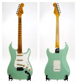 SHOP STRATOCASTER MPL