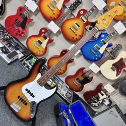 BASS FRETLESS