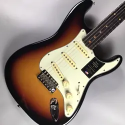 FENDER AMERICAN VINTAGE II 1961 STRATOCASTER RW WT 3 COLOR SUNBURST 193998