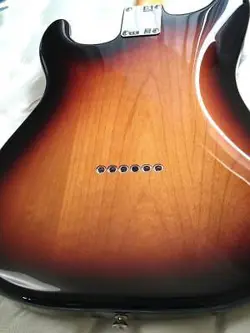 STRATOCASTER SUNBURST SN