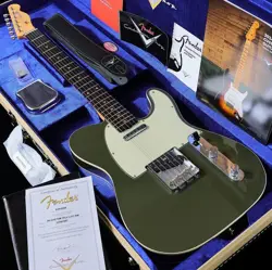CUSTOM TELECASTER DLX