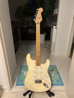 ELECTRIC GUITAR FENDER ERIC CLAPTON MODEL STRATOCASTER 1998 LACE SENSOR