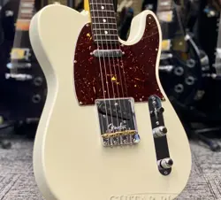 FENDER AMERICAN PROFESSIONAL II TELECASTER USED ALDER OLYMPIC WHITE W/HARD CASE