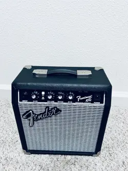 SQUARE FENDER FRONTMAN 10G 10W GUITAR AMPLIFIER