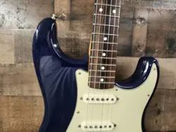 STRATOCASTER VIOLET