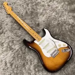 FENDER JAPAN ST57-TX 2TS STRATOCASTER 2 TONE SUNBURST CRAFTED IN JAPAN E.GUITAR