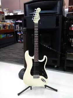 ELECTRIC GUITAR STRATOCASTER TYPE MODEL NO. ST 552 SQUIER BY FENDER