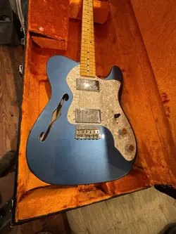 FENDER AMERICAN VINTAGE 2 1972 TELECASTER THINLINE
