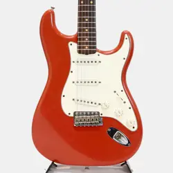 FENDER 60S STRATOCASTER CLOSET CLASSIC FIESTA RED USED