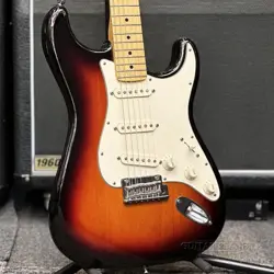 FENDER AMERICAN STANDARD STRATOCASTER UG -3-COLOR SUNBURST/MAPLE (NO250827)