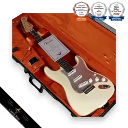 BUILT STRATOCASTER DENNIS