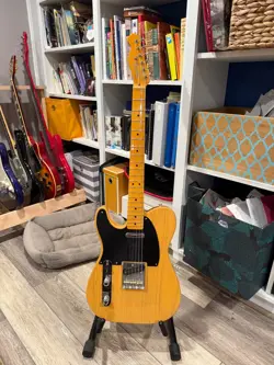LEFT HANDED FENDER AMERICAN VINTAGE II TELECASTER