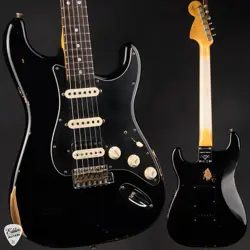 FENDER CUSTOM SHOP LIMITED EDITION 1967 STRATOCASTER RELIC - AGED BLACK