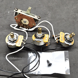 2006 FENDER HIGHWAY ONE STRAT WIRING CTS 250K POTS & 5-WAY PICKUP SWITCH GUITAR