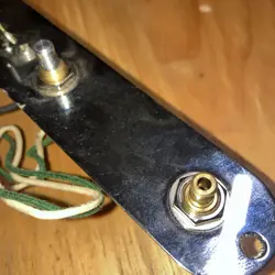 LOADED CONTROL PLATE