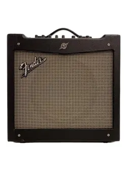 AMPLIFIER PR825 USED